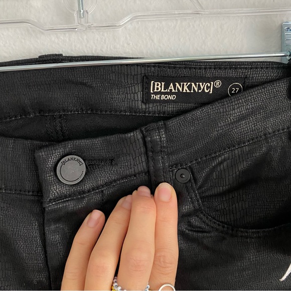 NEW BlankNYC The Bond Coated Leather Midrise SkinnyJeans Black size 27 - Picture 13 of 16